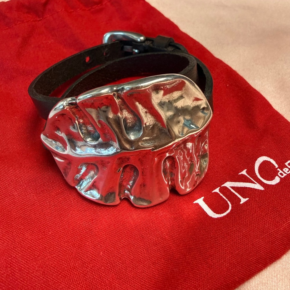 NEW UNO de 50 Silver Leaf Leather Double Wrap Bracelet - Picture 8 of 8